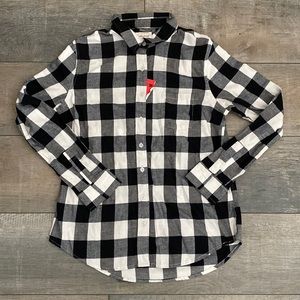 Women’s Gingham Plaid Button Up Shirt Size Medium NWT